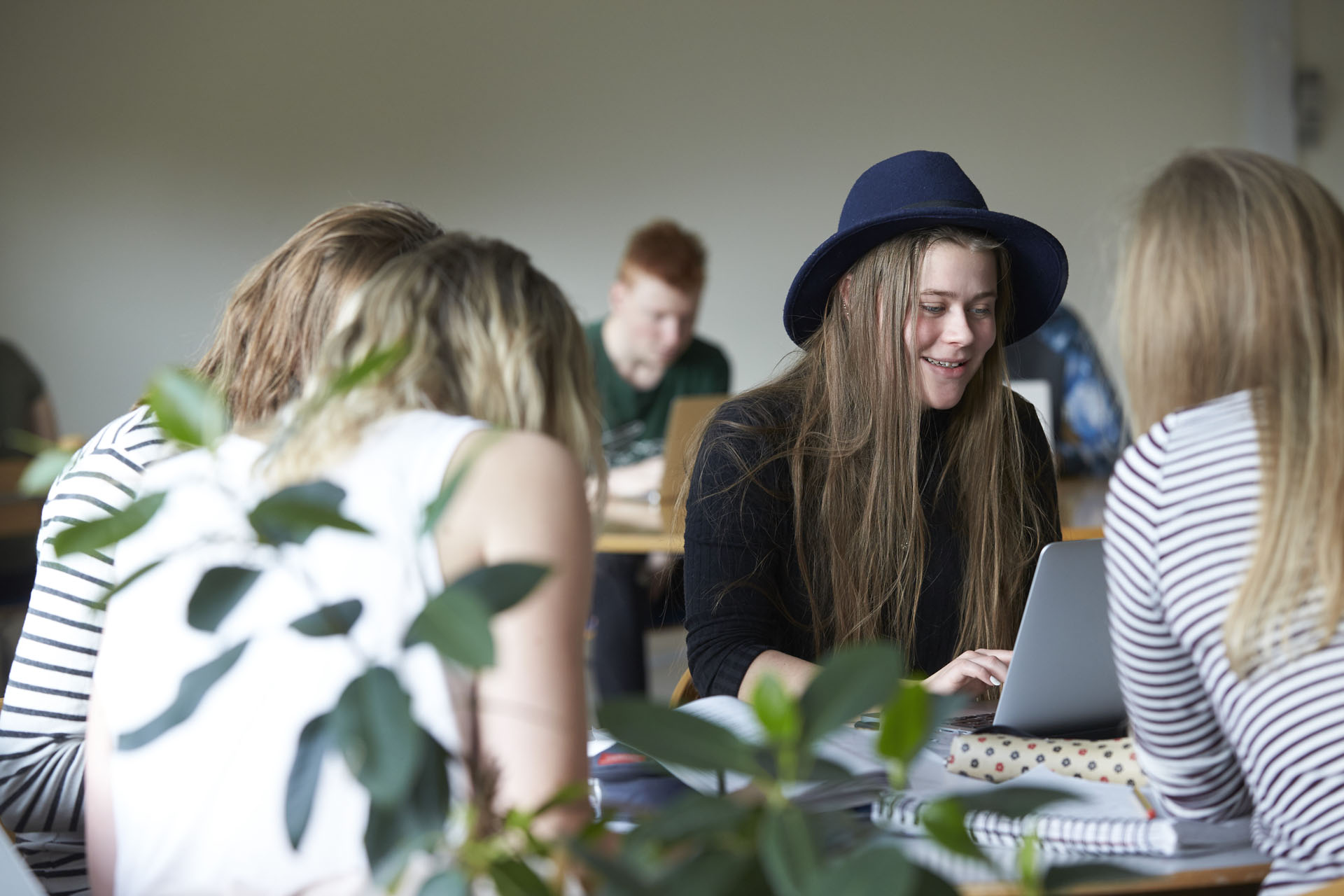 piger i studiegruppe