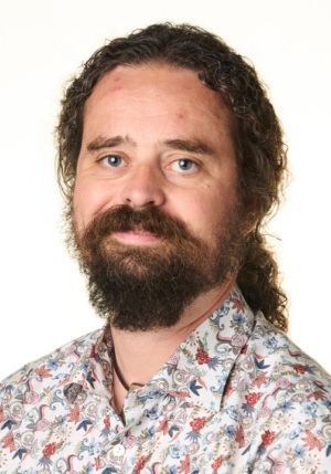 Tom Becher (TBE)